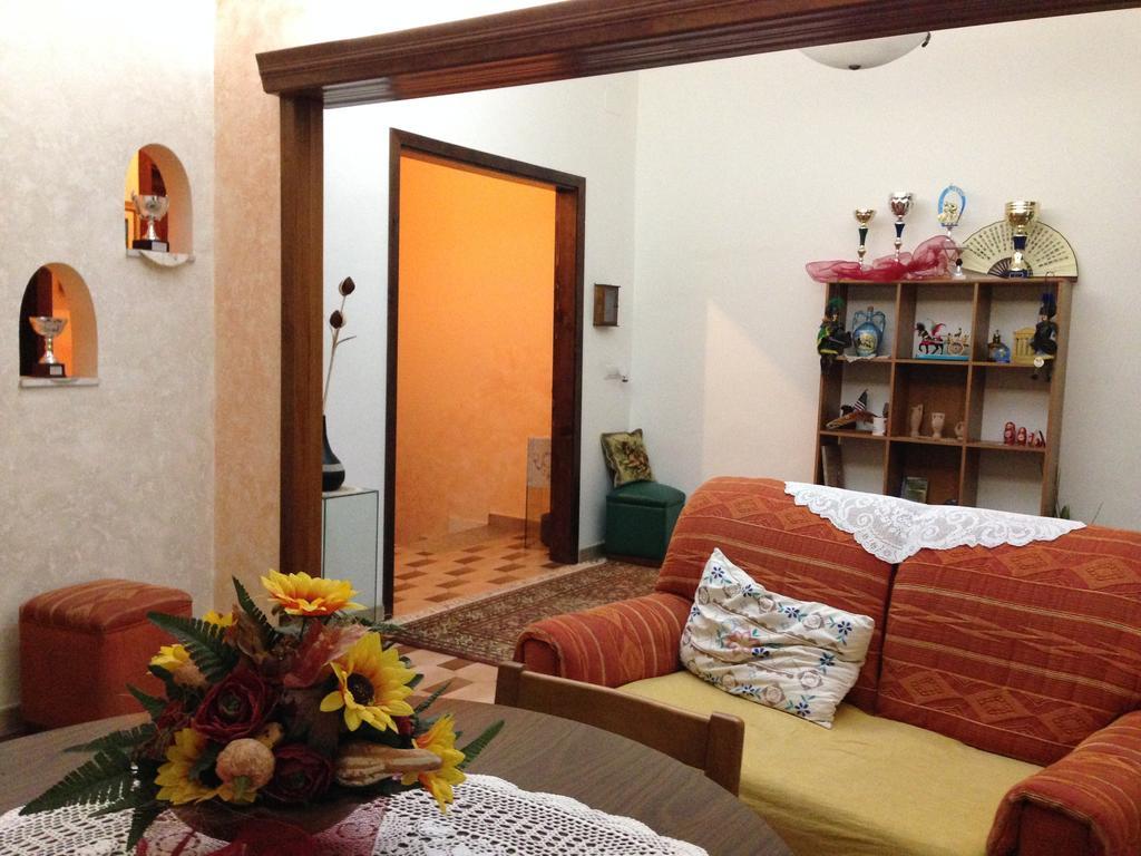 B&B Mar Tirreno Барселона-Поцо ди Гото Екстериор снимка