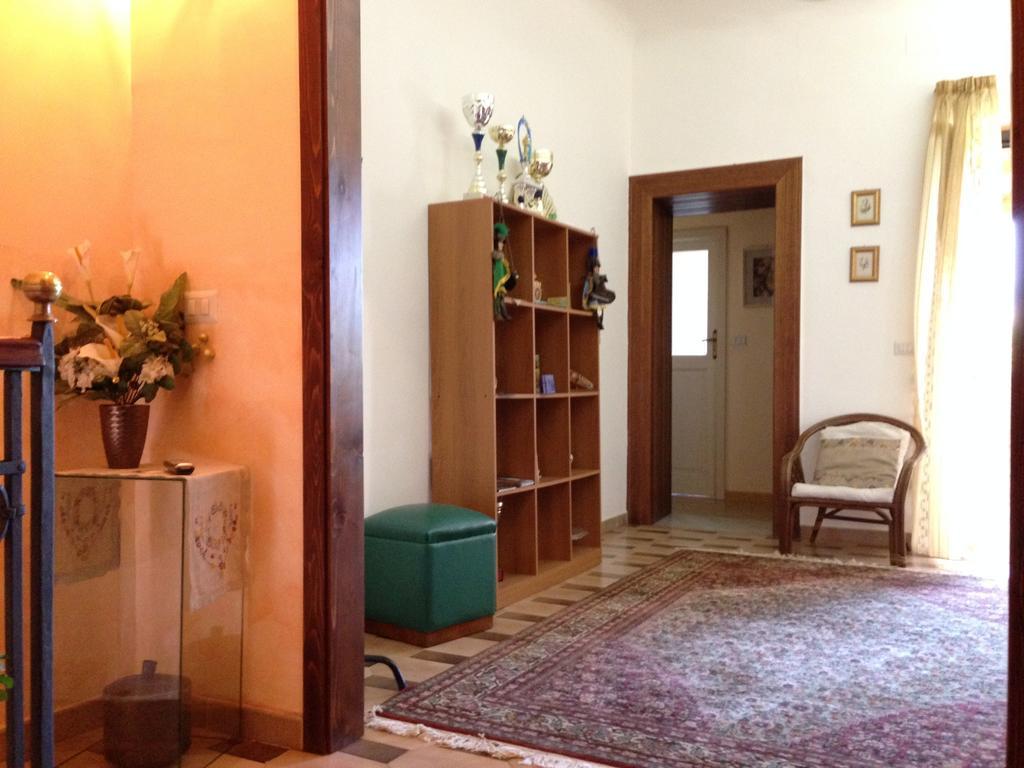 B&B Mar Tirreno Барселона-Поцо ди Гото Екстериор снимка